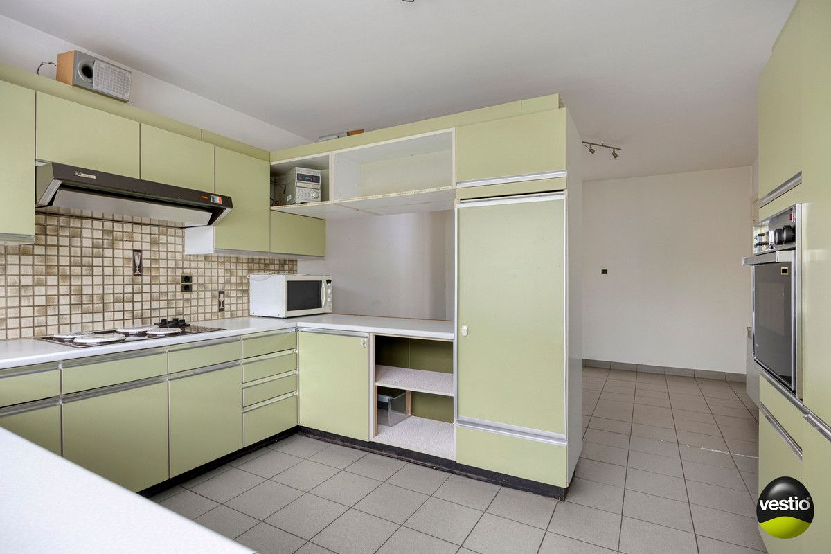 RUSTIG GELEGEN HALF VRIJSTAANDE WONING OP 4A5CA STADSRAND BILZEN. foto 9