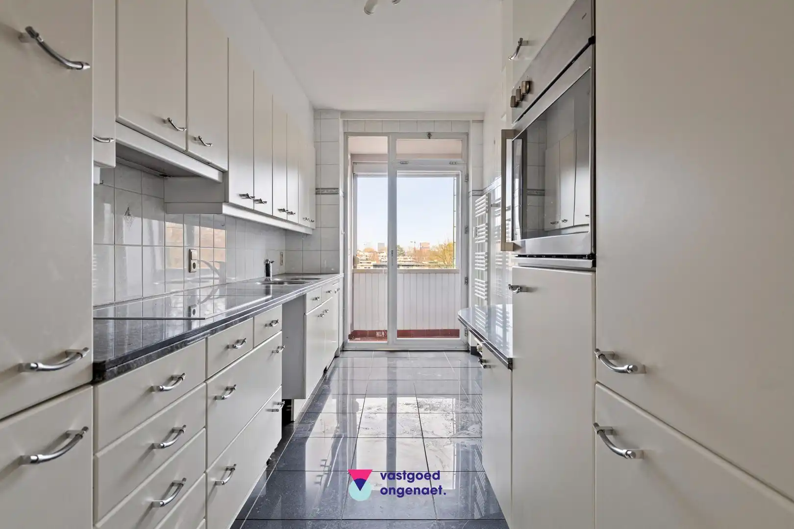 Op te frissen appartement – Linkeroever foto 6