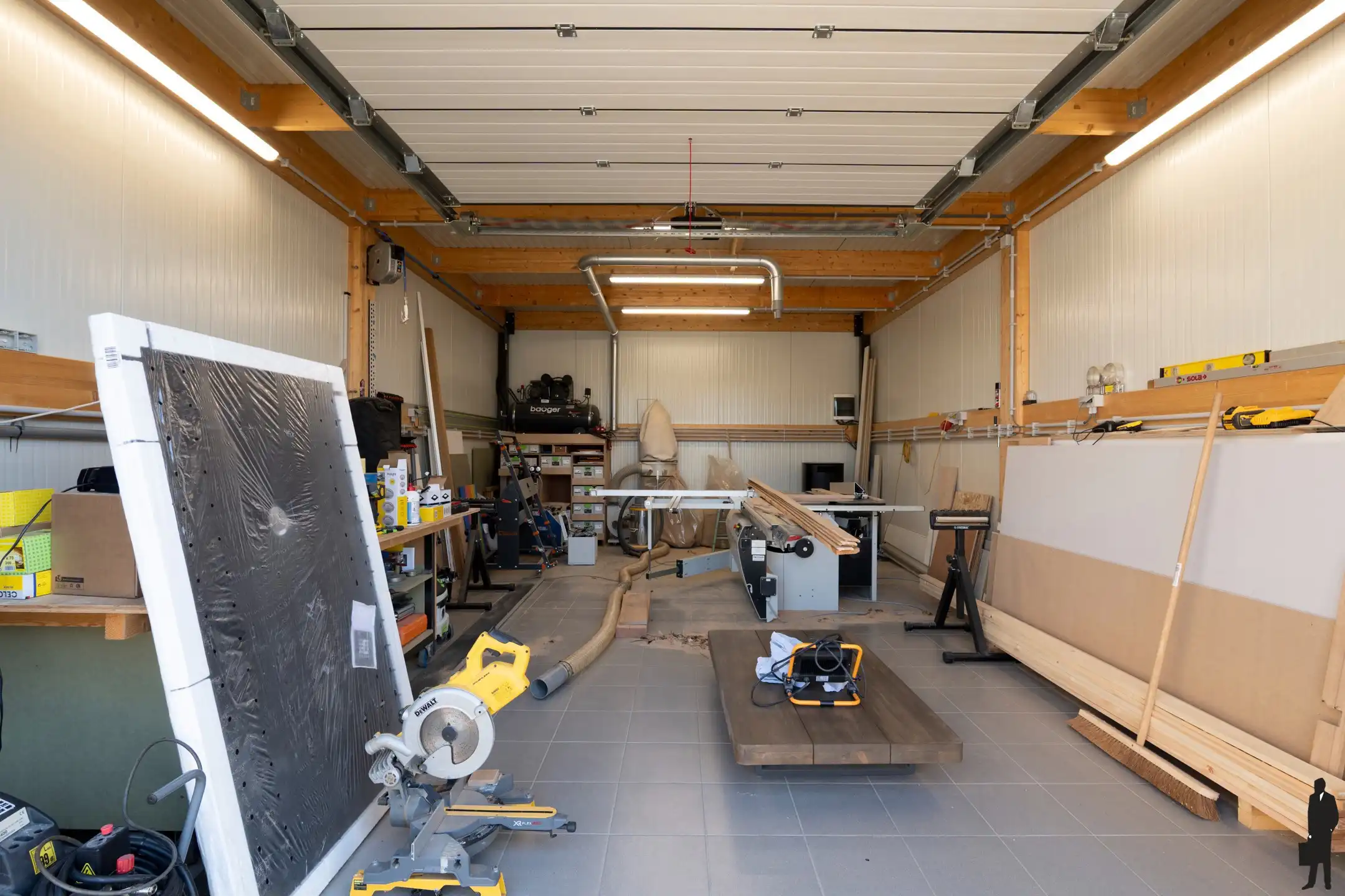 Unieke, ruime architectenvilla met riante kelder en werkbox foto 29