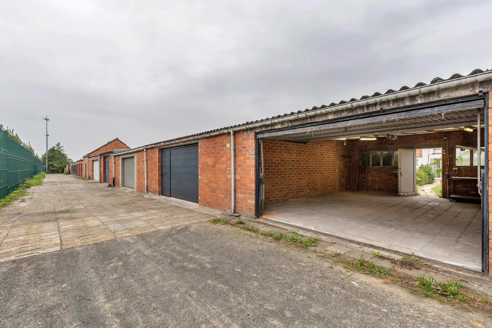 Te moderniseren woning met 3 slaapkamers en garage foto 17