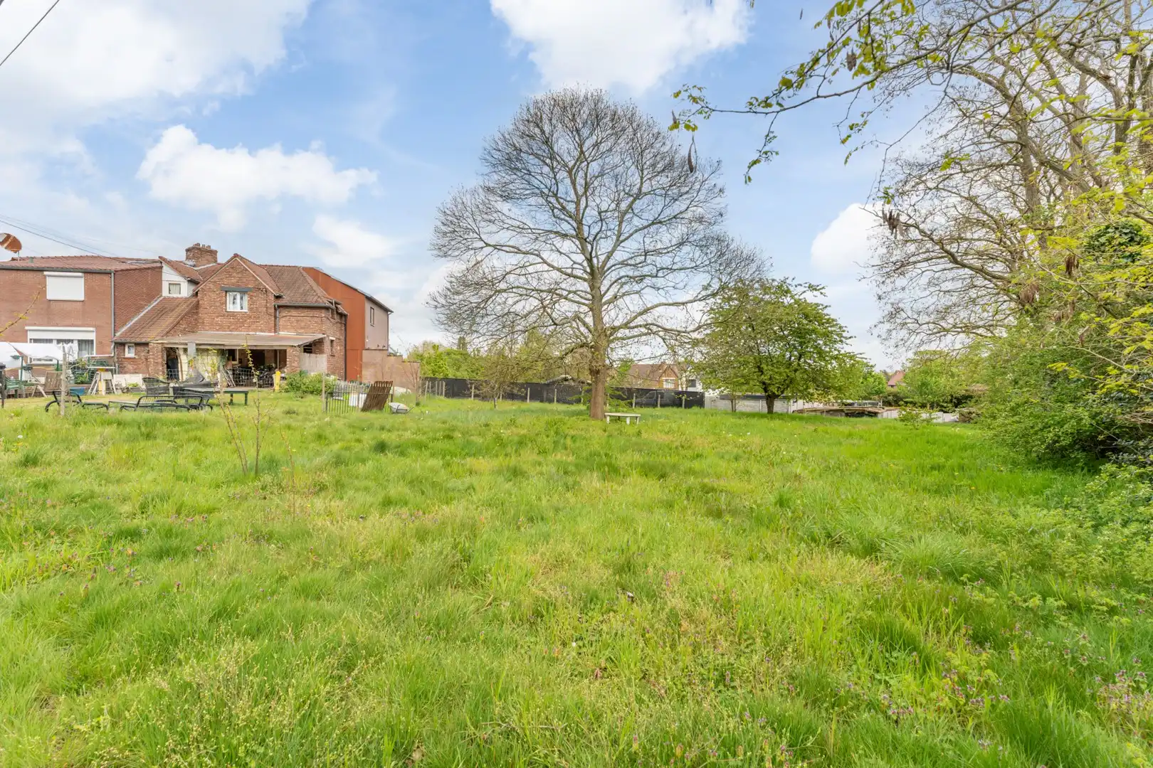 Woning met 2 slaapkamers op ruim perceel in Winterslag (Genk) foto {{pictureIndex}}