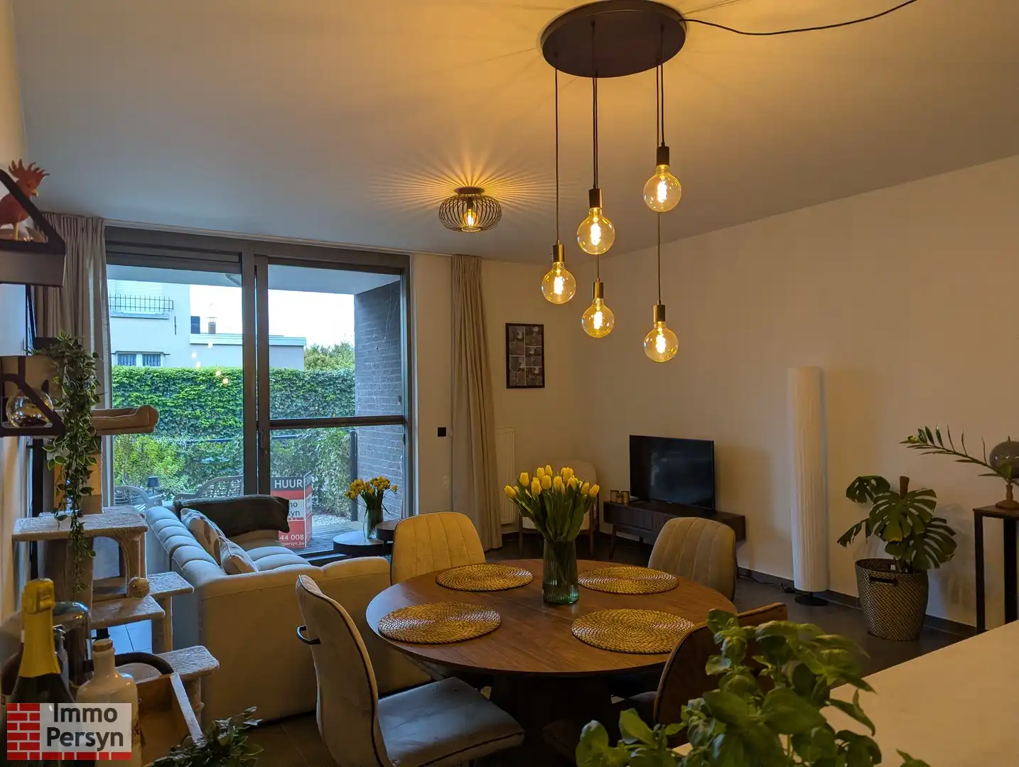 Gelijksvloer appartement met tuintje foto 5