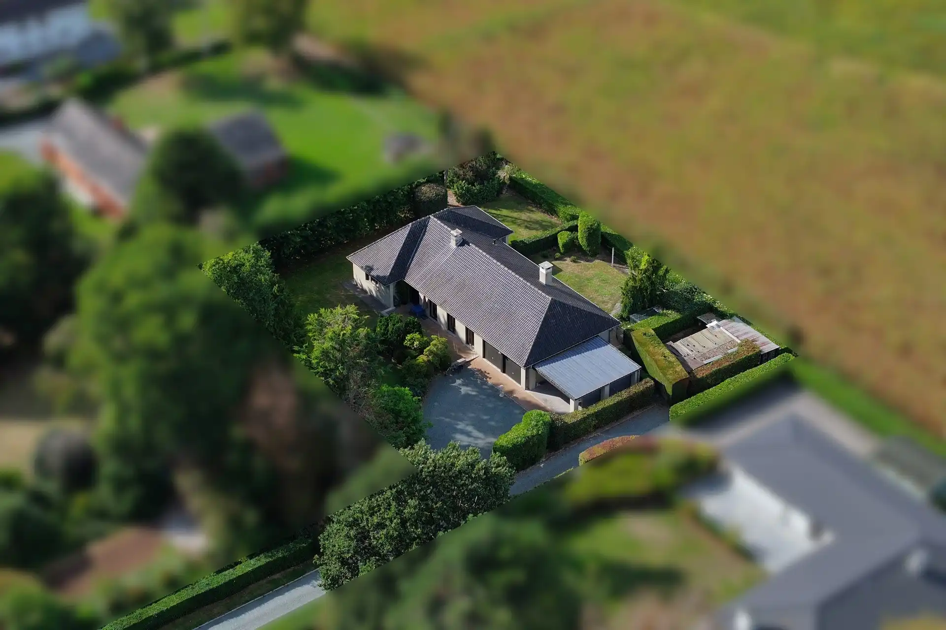 Hoofdfoto van de publicatie: Ruime bungalow in het groen