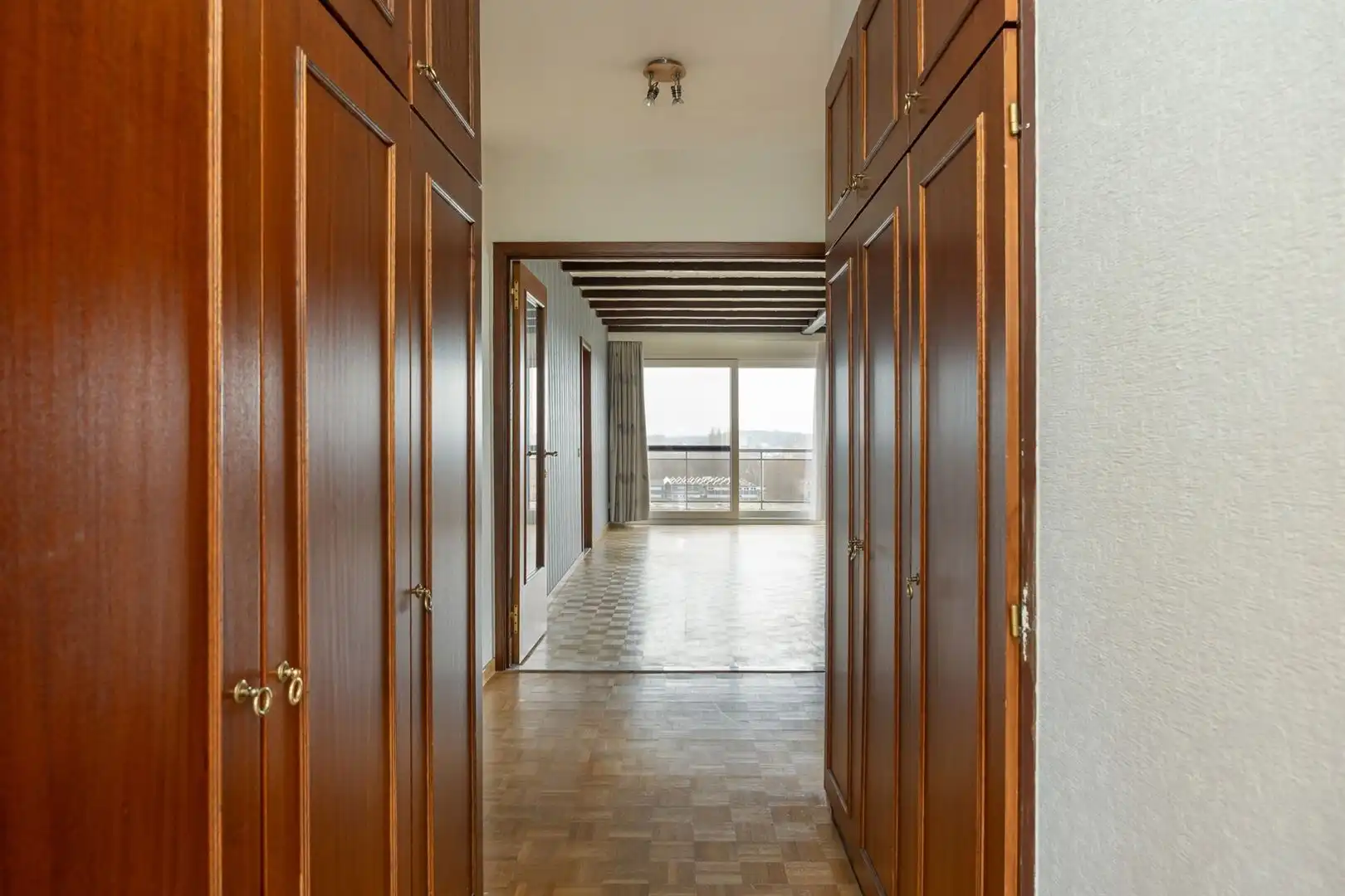 Lichtrijk hoekappartement met 3 slaapkamers foto 9