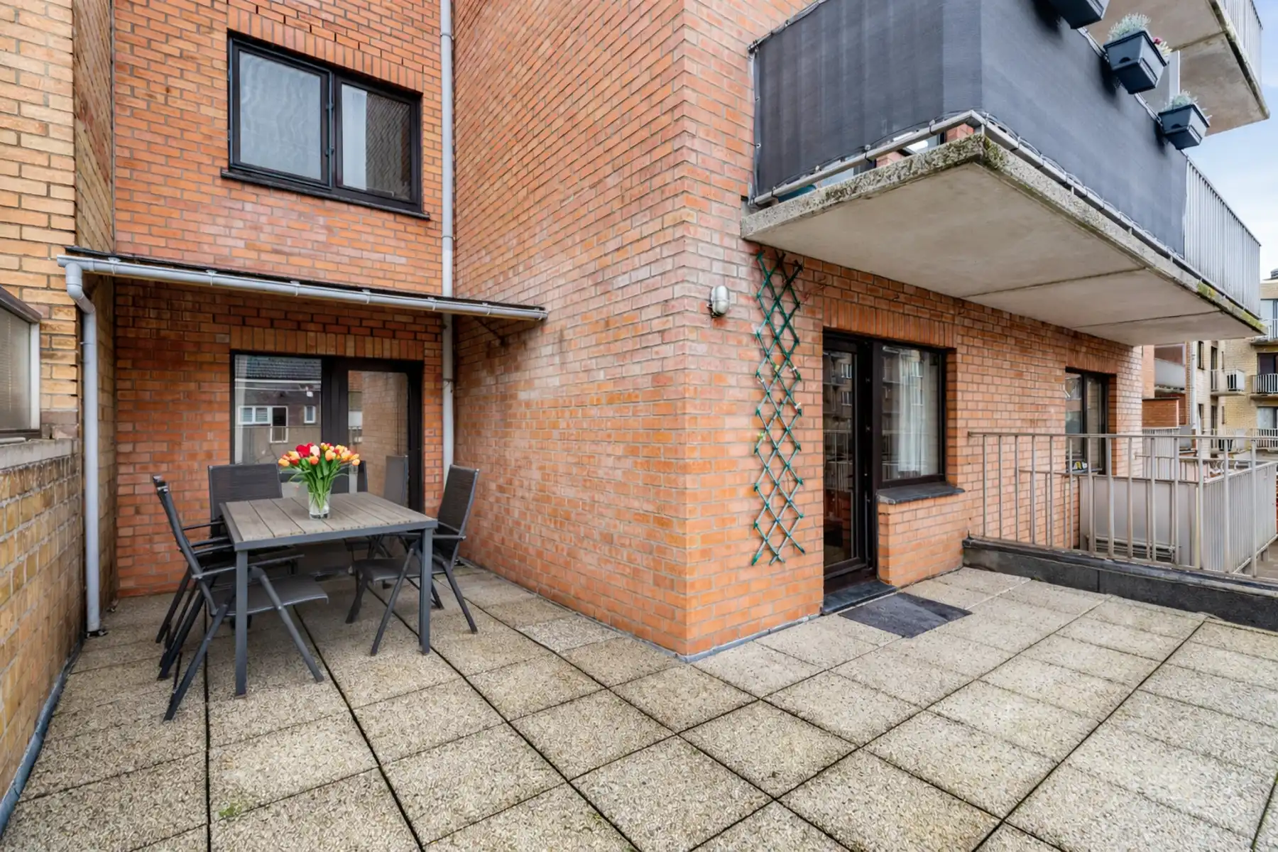 Topligging aan AZ Oostende met 2 slpk, 25 m² terras & garage foto 10