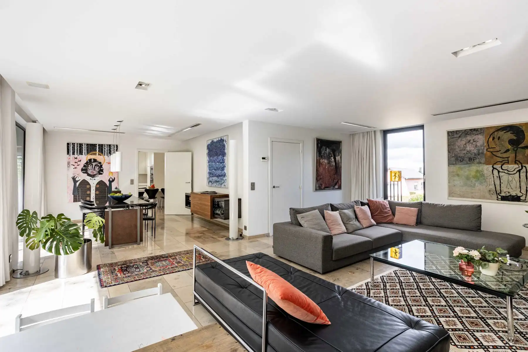 Ruime villa op perceel van 31a met gunstig uitzicht foto 8