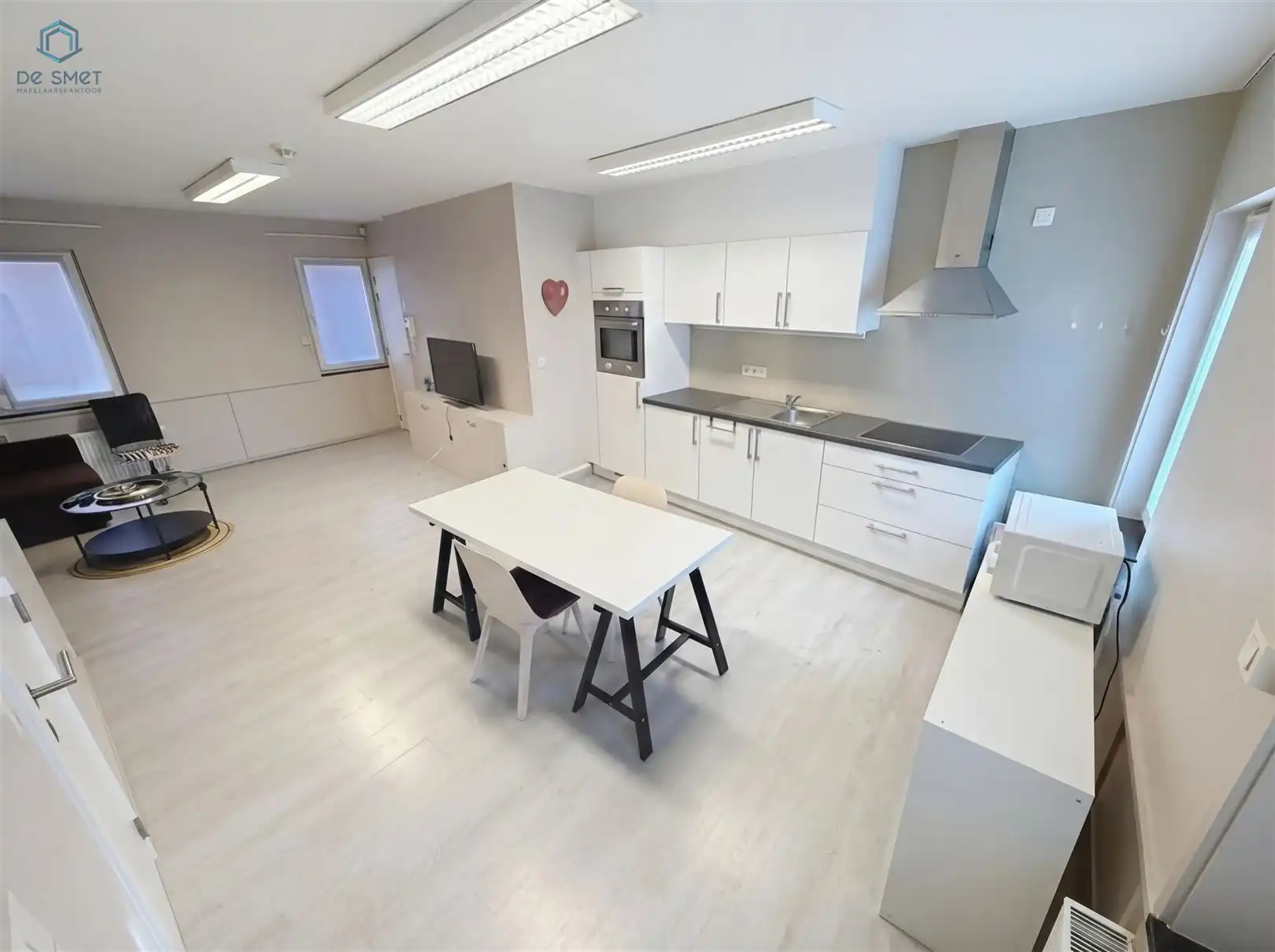 Instapklaar duplex appartement met 2 slaapkamers in hartje Brakel foto 5