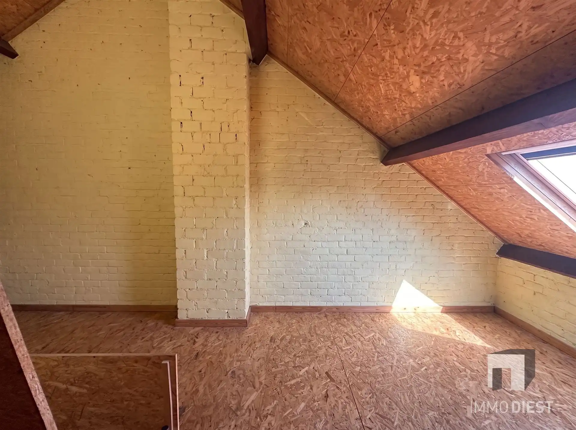 Verzorgde woning met 3 slpks, garage en zonnige tuin foto 19