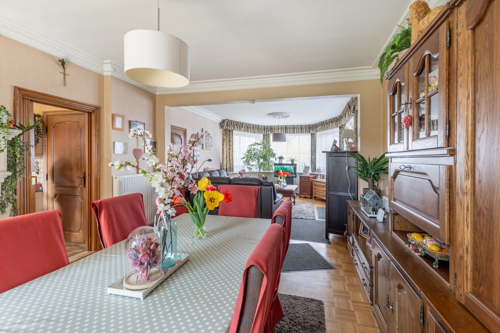 GROOT BEDRIJFSPAND MET RUIME WONING OP PERCEEL VAN 48A foto 8