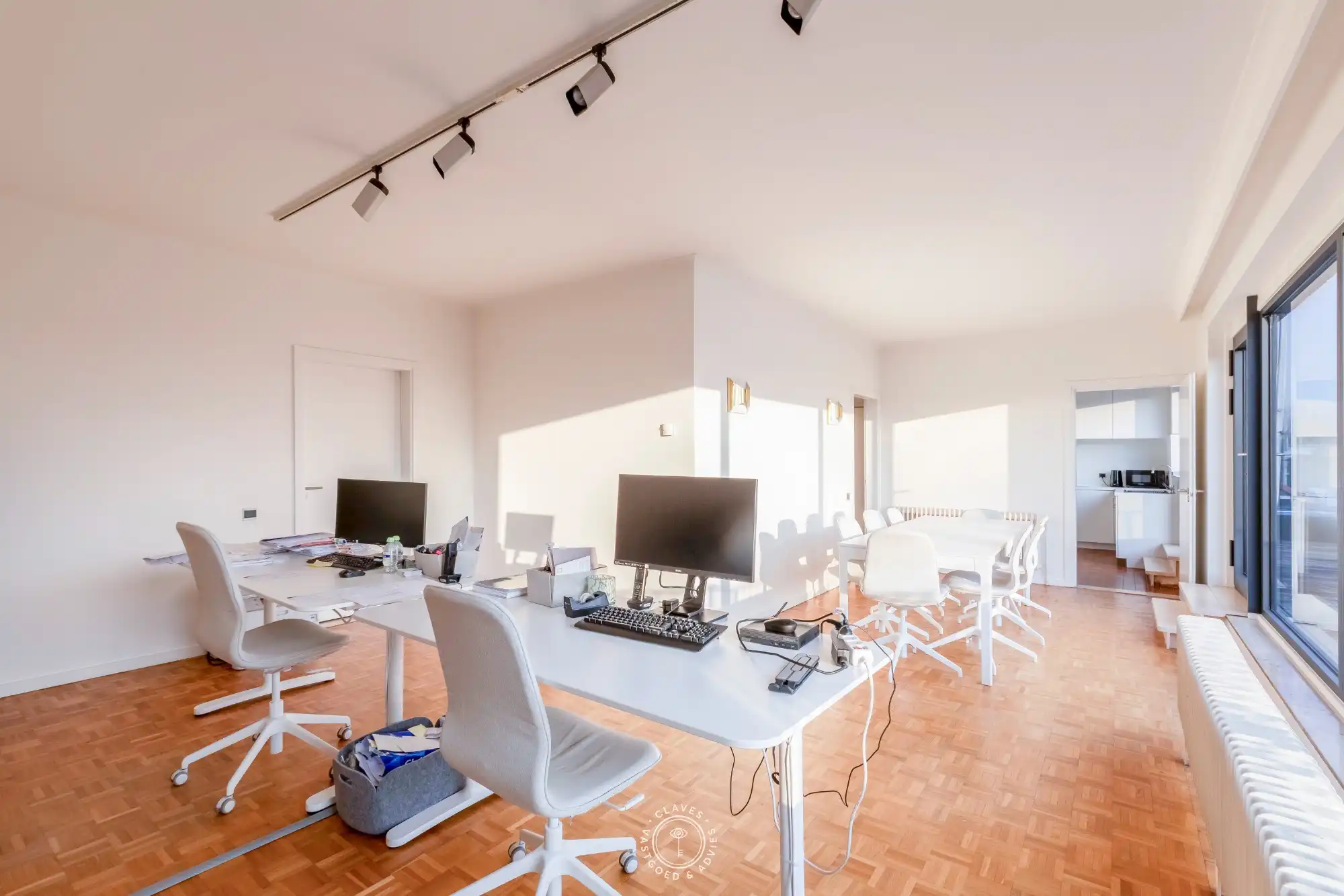 Dakappartement met ruim zuidgericht terras in centrum Sint-Niklaas foto 6