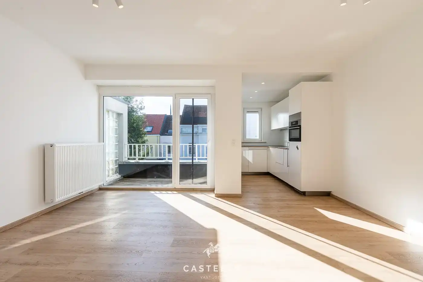 Opbrengsteigendom: 2 app. (EPC B) + garage/magazijn foto 3