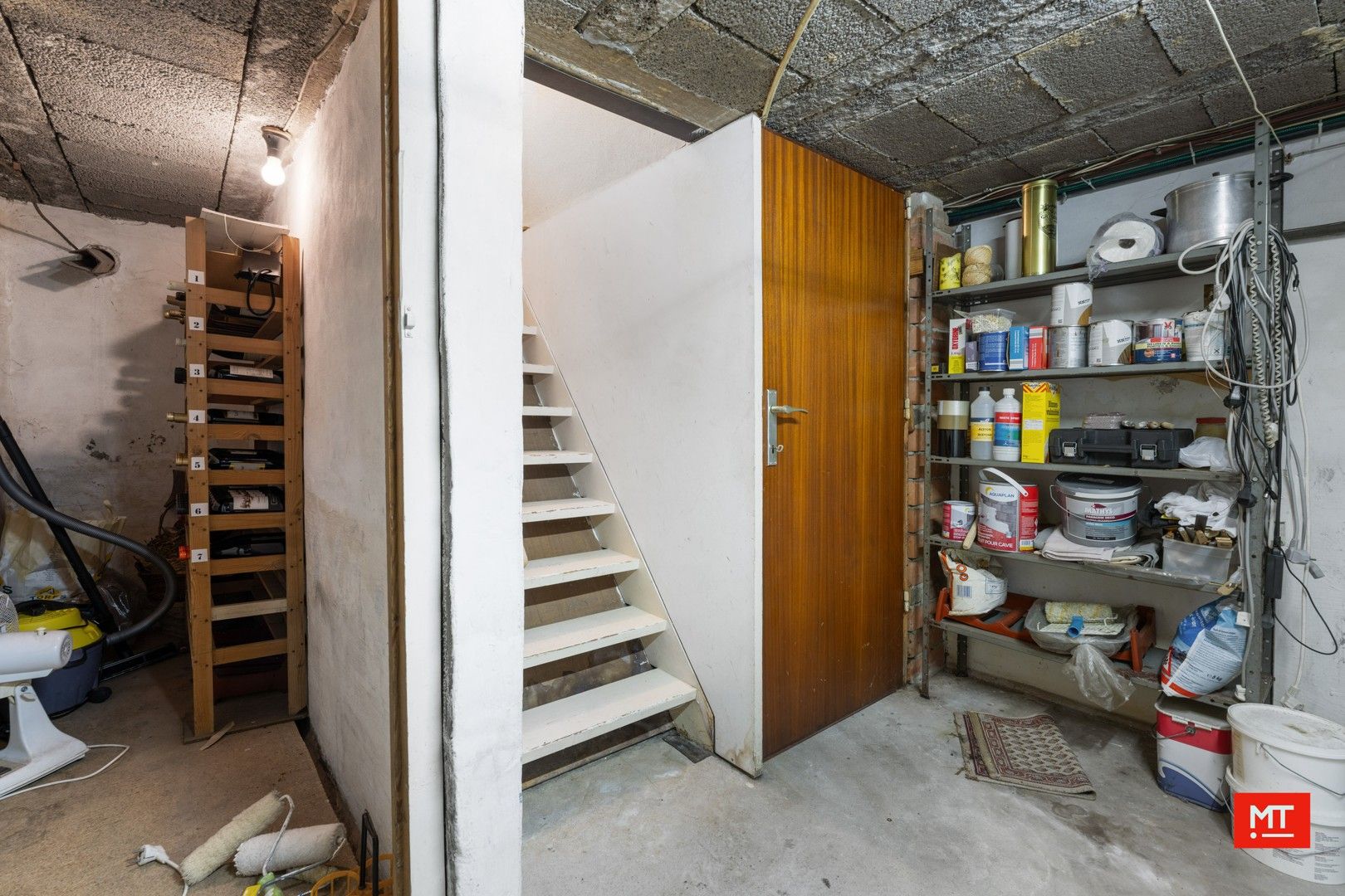 Kloeke, halfopen woning met 3 slaapkamers, garage en tuin op een rustige locatie in Wervik foto 16