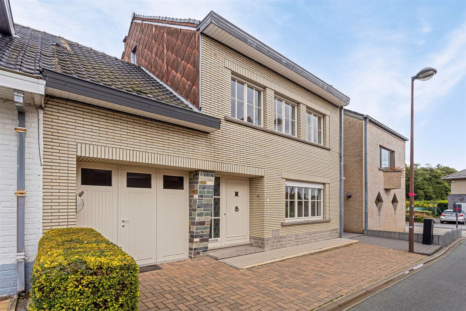 Rustig gelegen woning in het centrum van Lennik foto 1