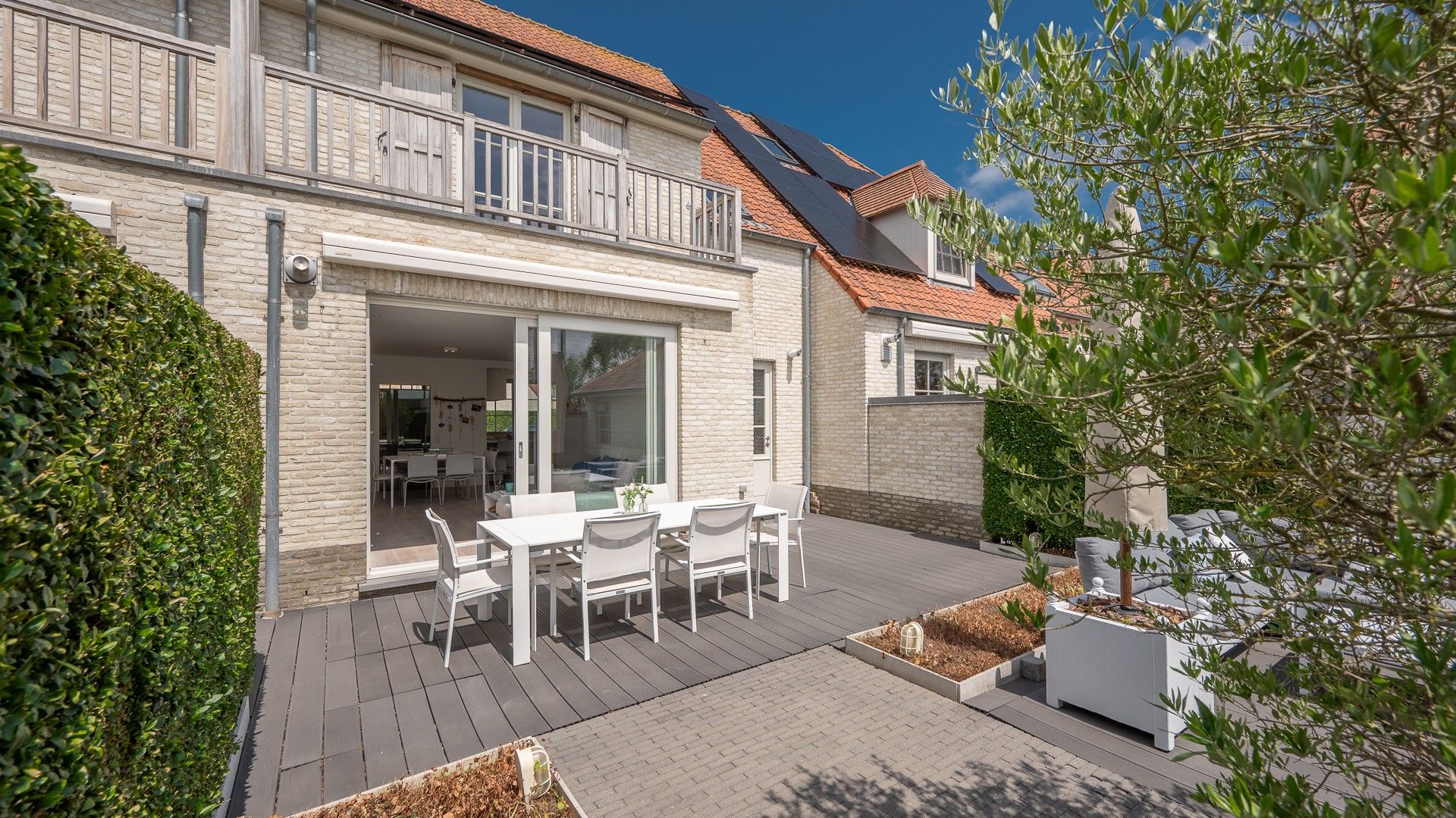Mooie recente woning rustig gelegen in Duinbergen. foto 13