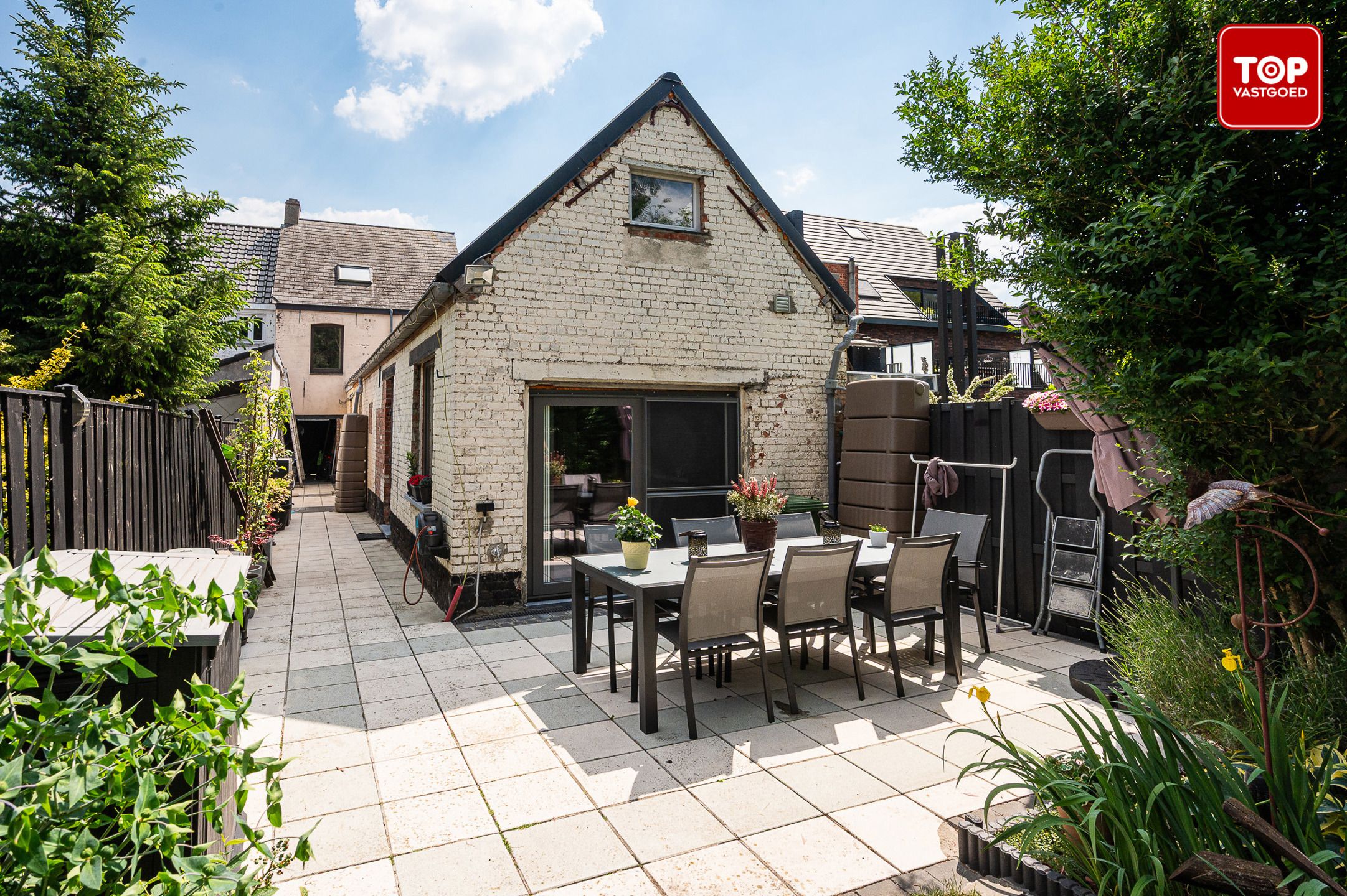 Charmante gezinswoning met tuin in hartje Wetteren foto 26