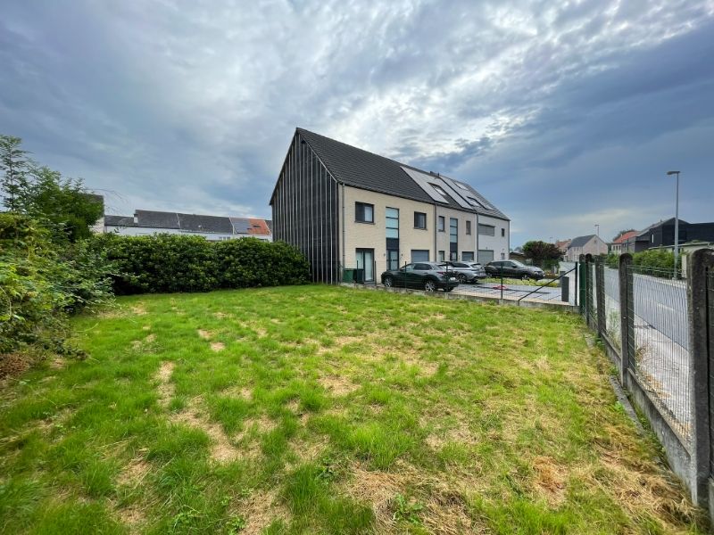 * COMPROMIS IN OPMAAK * Mooie, solide woning met potentiële bouwgrond te koop foto 20