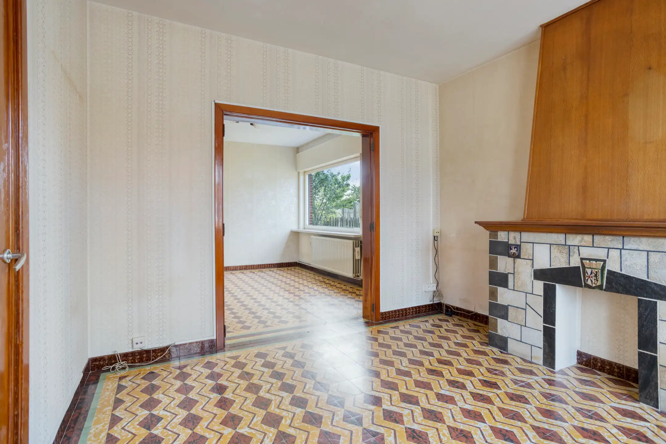 Goed gelegen woning met veel potentieel  foto 4