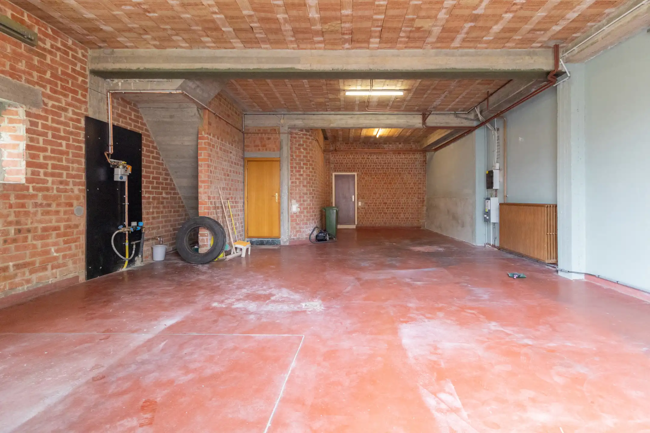 KORTENBERG- zeer ruime driegevel-woning op perceel van 11a foto 15