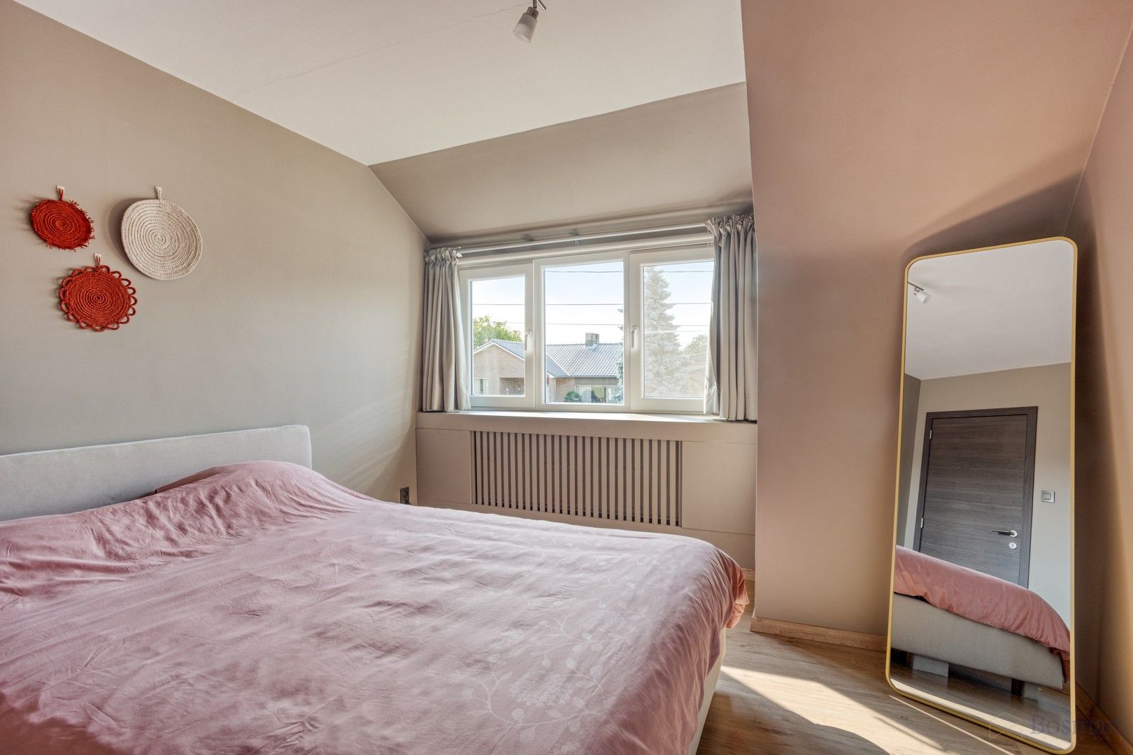 Lichtrijke energiezuinige woning te koop in Paal foto 10