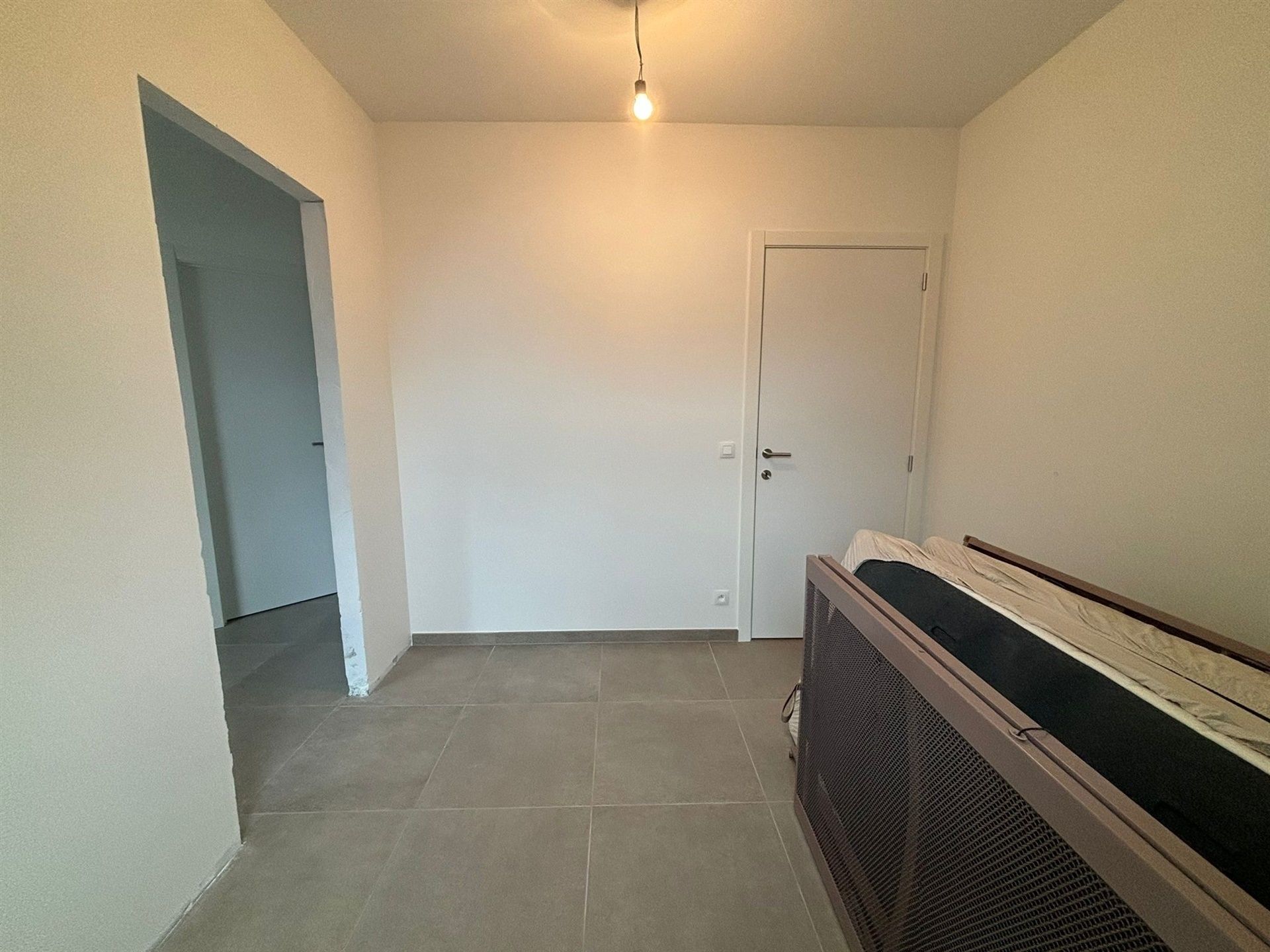 Nieuwbouw appartement nabij het centrum en park! foto 13