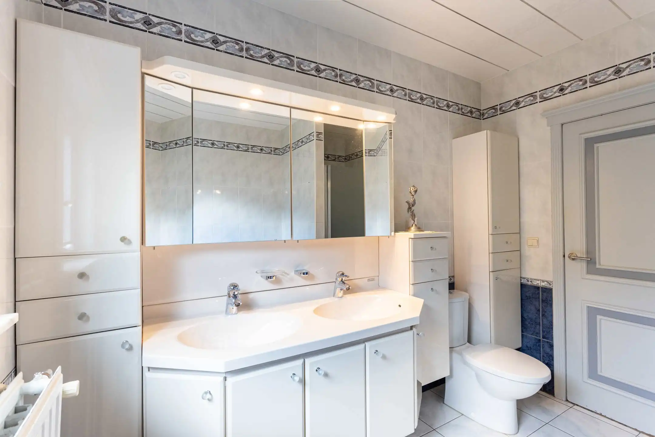 Instapklare villa met tuin, weids uitzicht en ruim bijgebouw foto 19