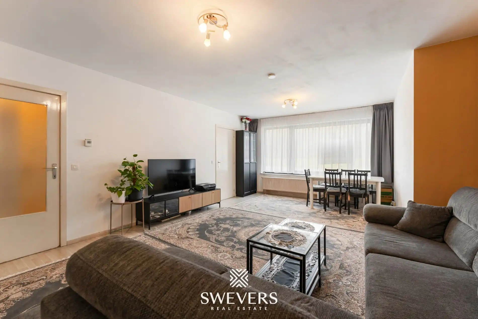 Mooi appartement, 2 slpk, met ruime autostaanplaats en aparte kelderberging foto 4