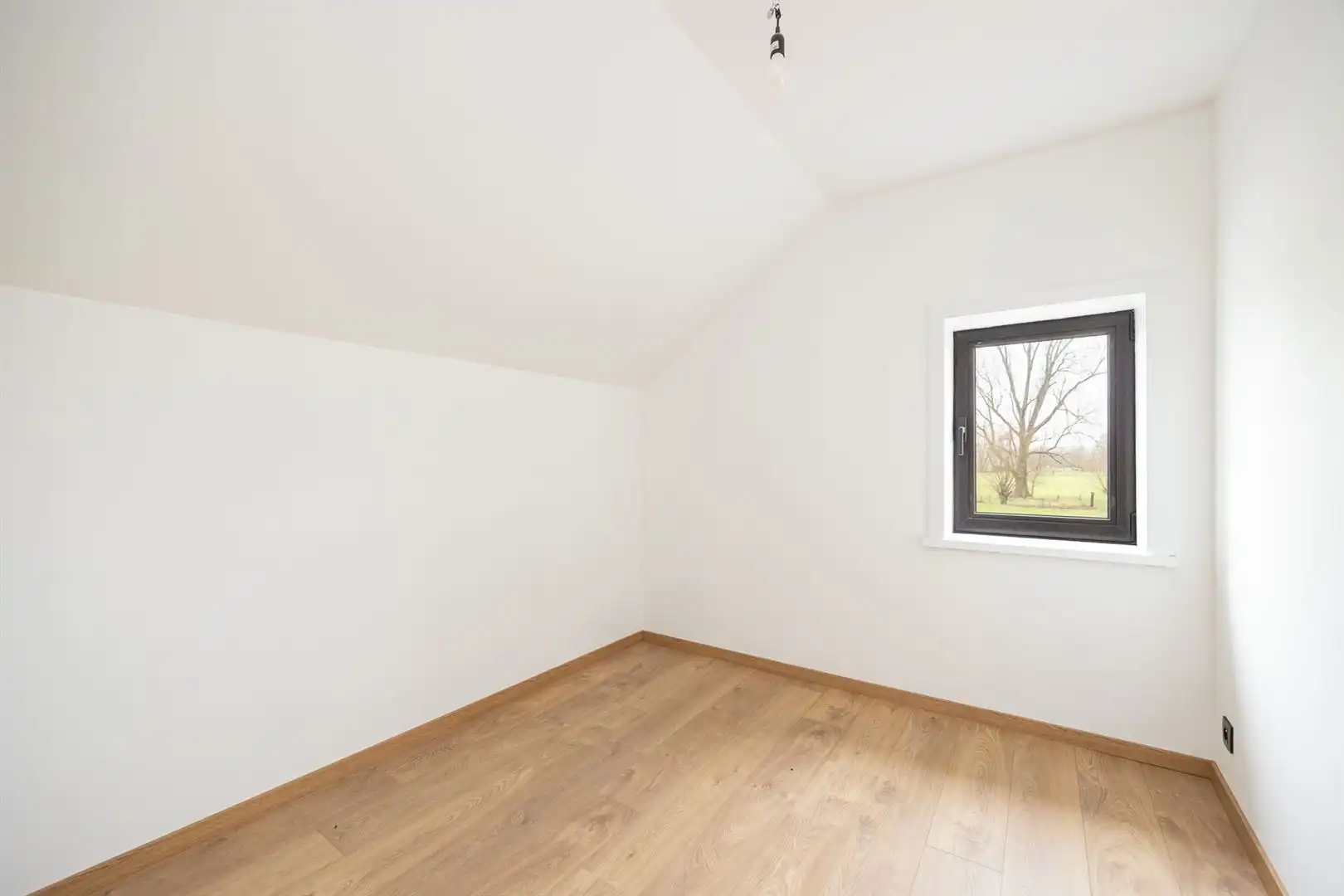 Instapklare HOB, pas gerenoveerd! foto 18