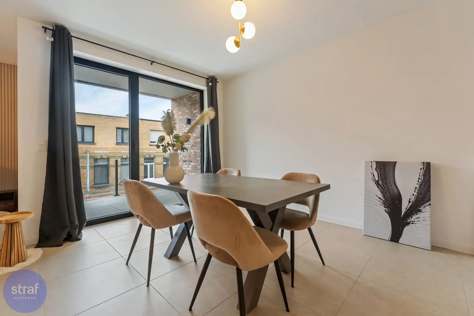 Gezellig duplexappartement met 2 slaapkamers en 2 terrassen foto 4