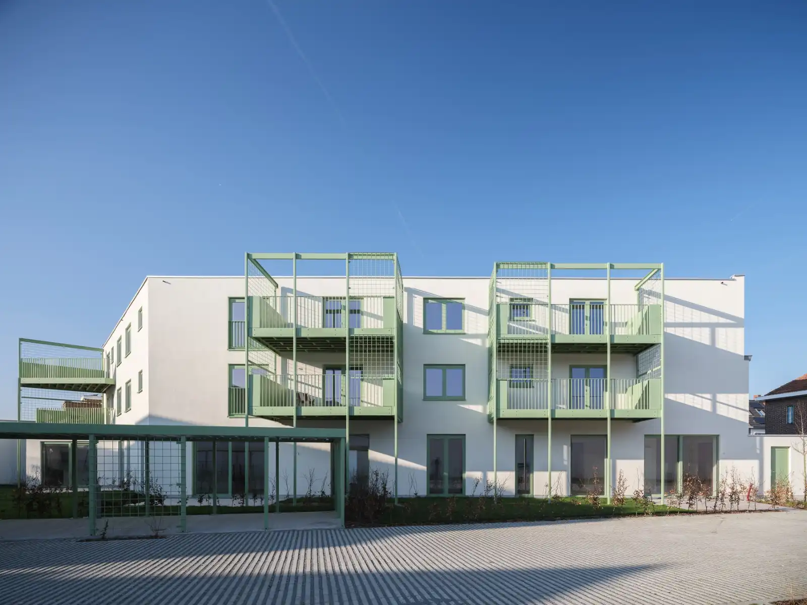 Gerenoveerd 3 slpk appartement met terras te Destelbergen foto 6