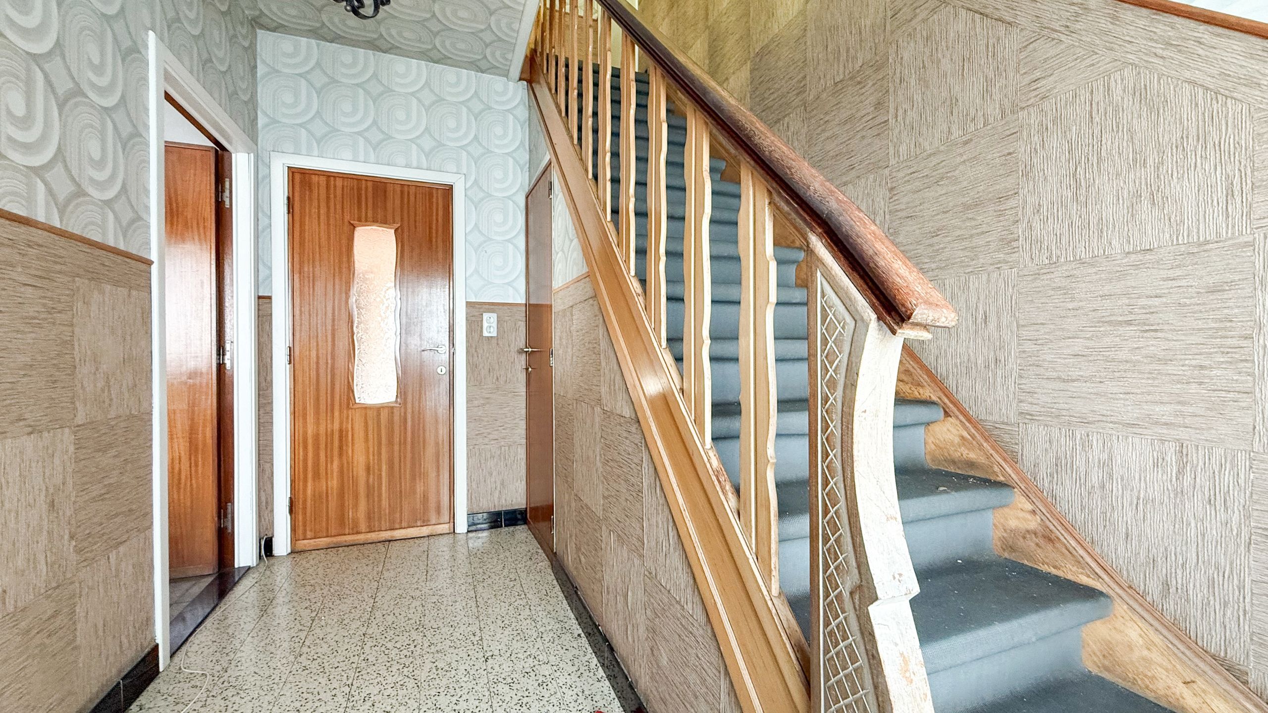 Te vernieuwen woning met 11a 87ca grond in Heusden-Zolder! foto 27