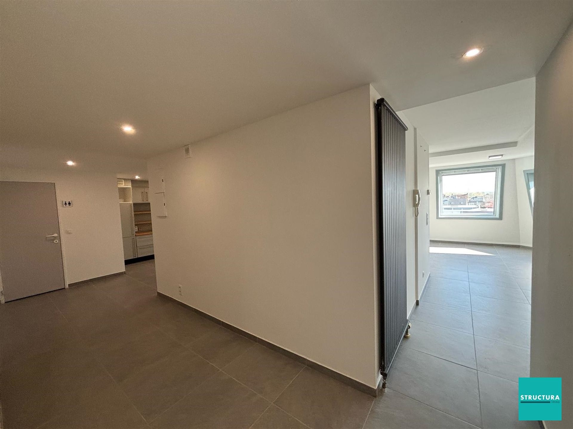 Volledig gerenoveerd loft-appartement in het centrum! foto 24