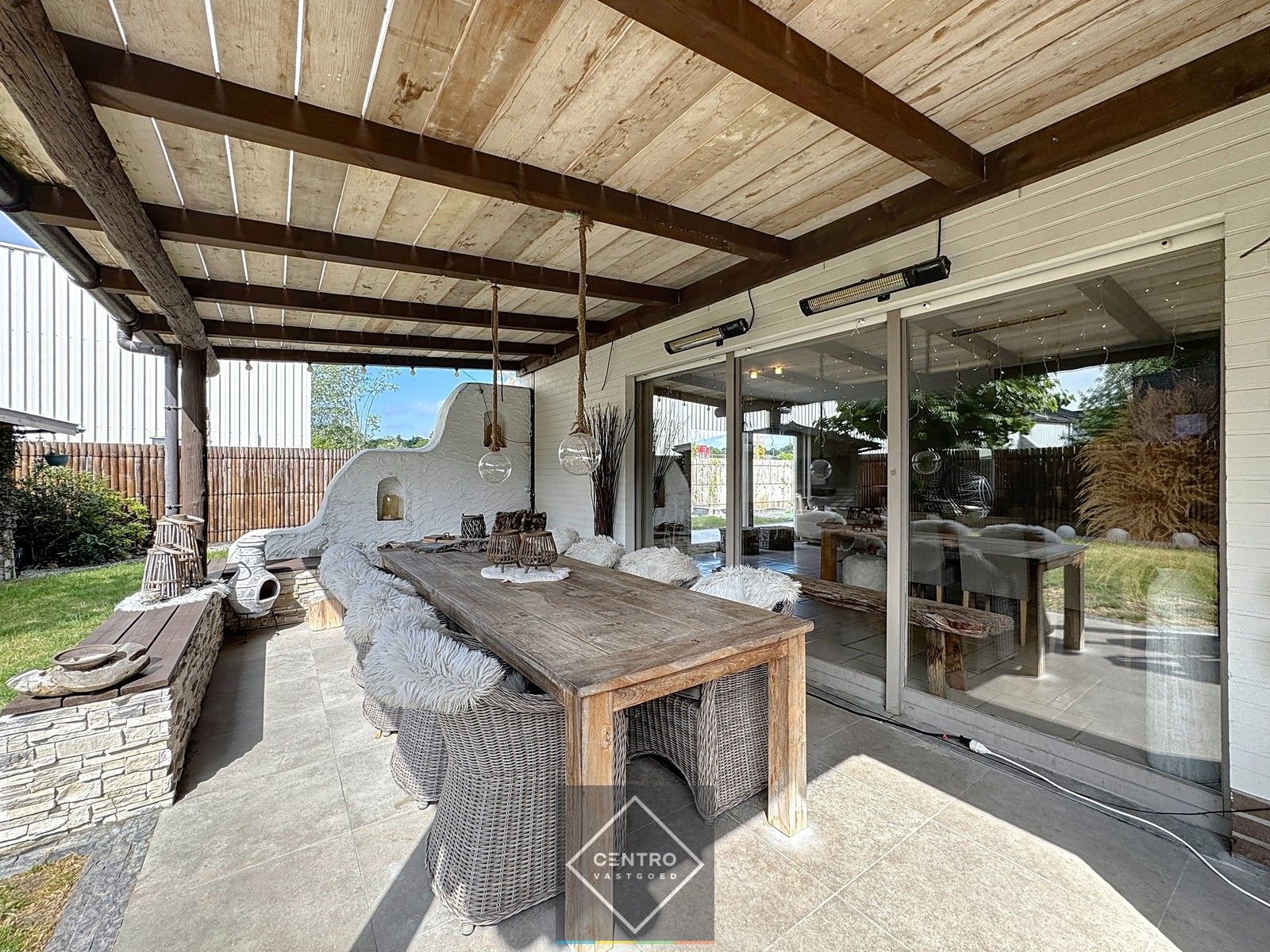 BEDRIJFSPAND te koop op AAA-locatie! Verwarmd MAGAZIJN/TOONZAAL met burelen en instapklare WONING te Brugge (Sint-Michiels). foto 16