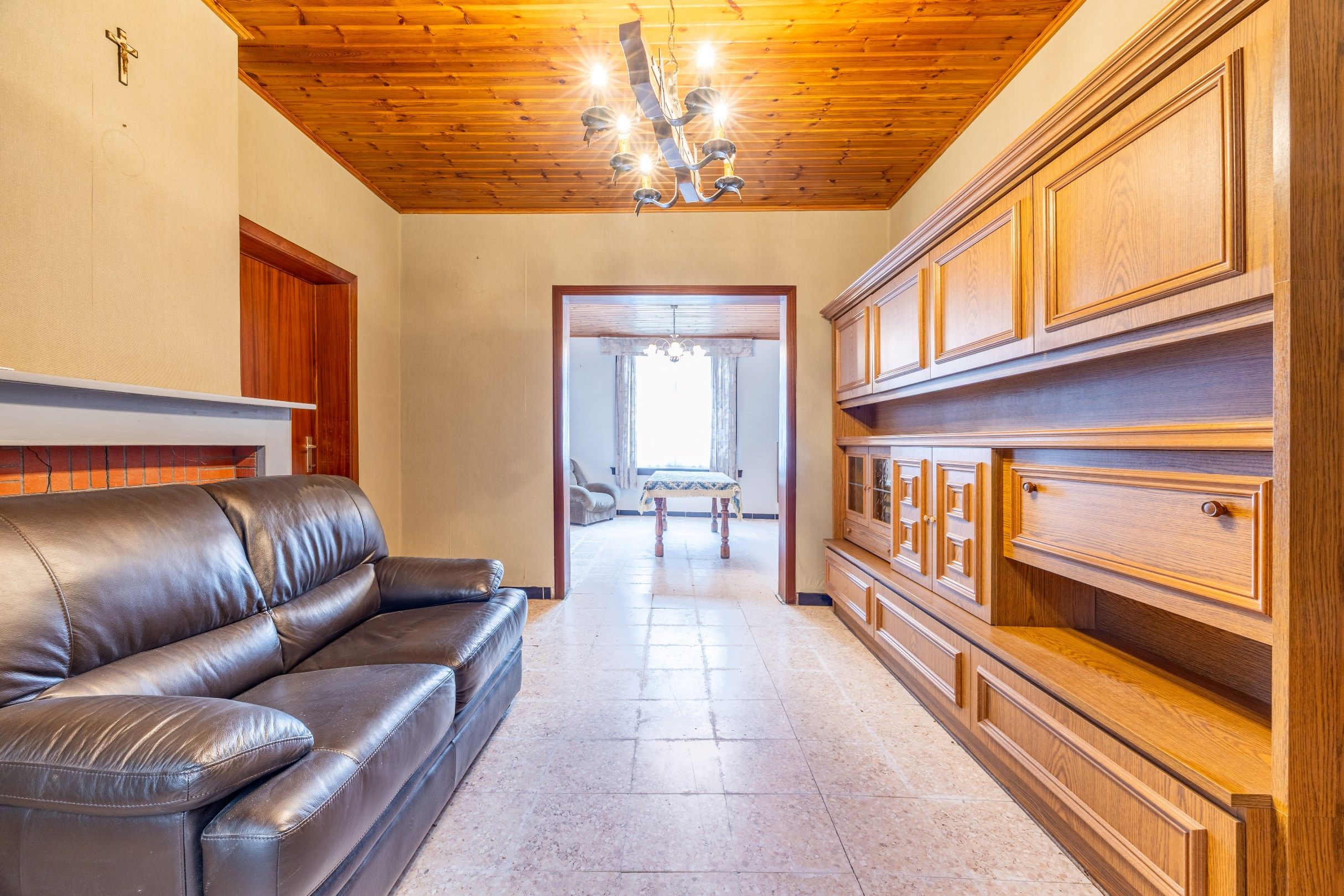 TE RENOVEREN WONING MET TUIN EN GARAGE foto 4