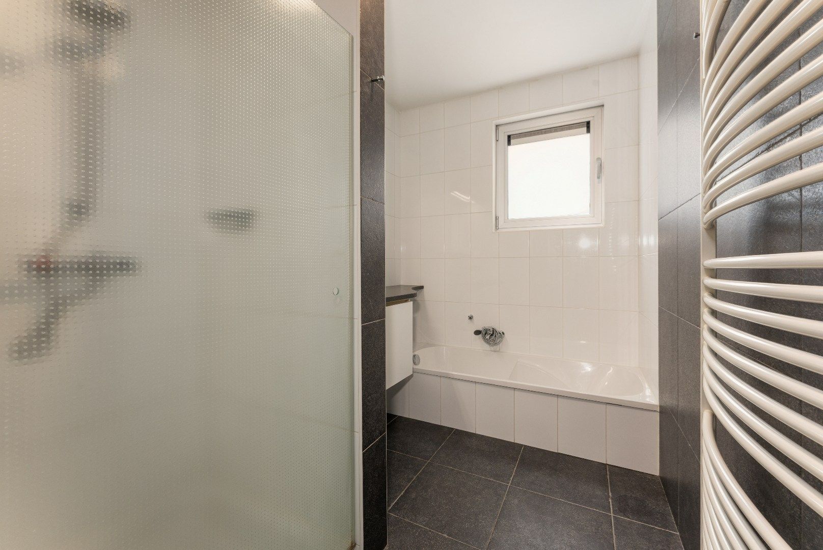 2-slpk app met garagebox nabij station Gent-Sint-Pieters foto 9