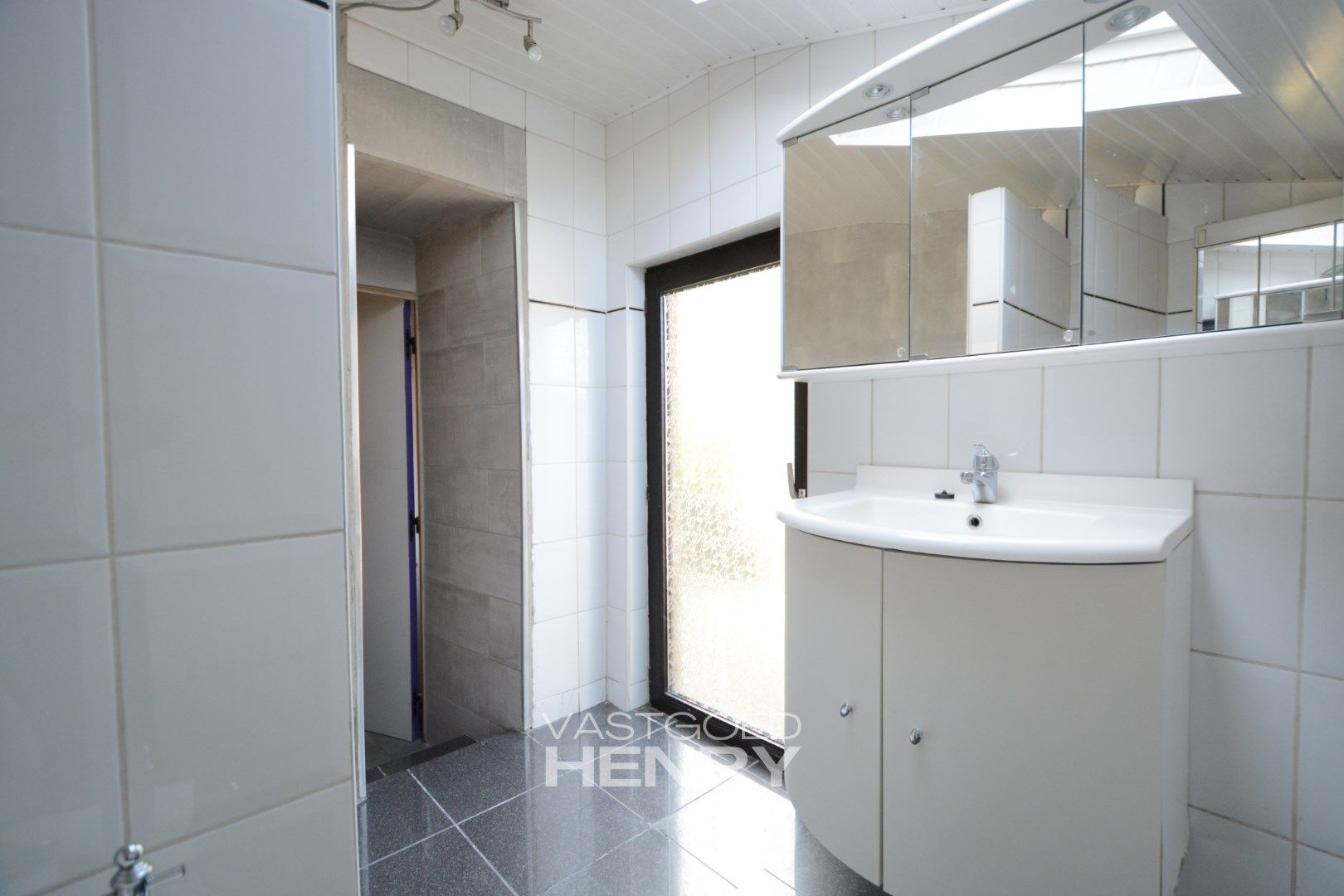 Charmante woning met tuin en weide inclusief!  foto 15