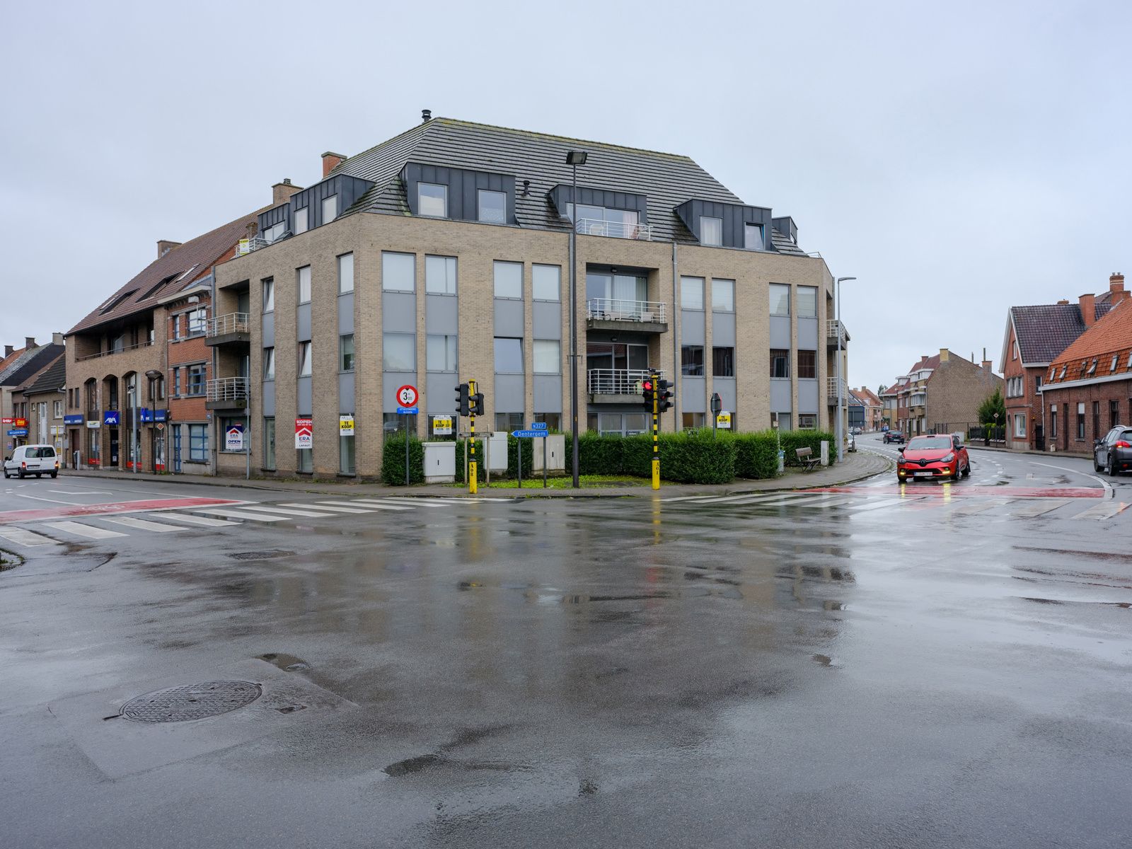 Kantoorruimte te koop op een uitstekende locatie in het centrum van Tielt foto 31