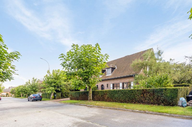 Ruime woning met 4 slaapkamers, grote tuin en uitstekende ligging te koop! foto 14