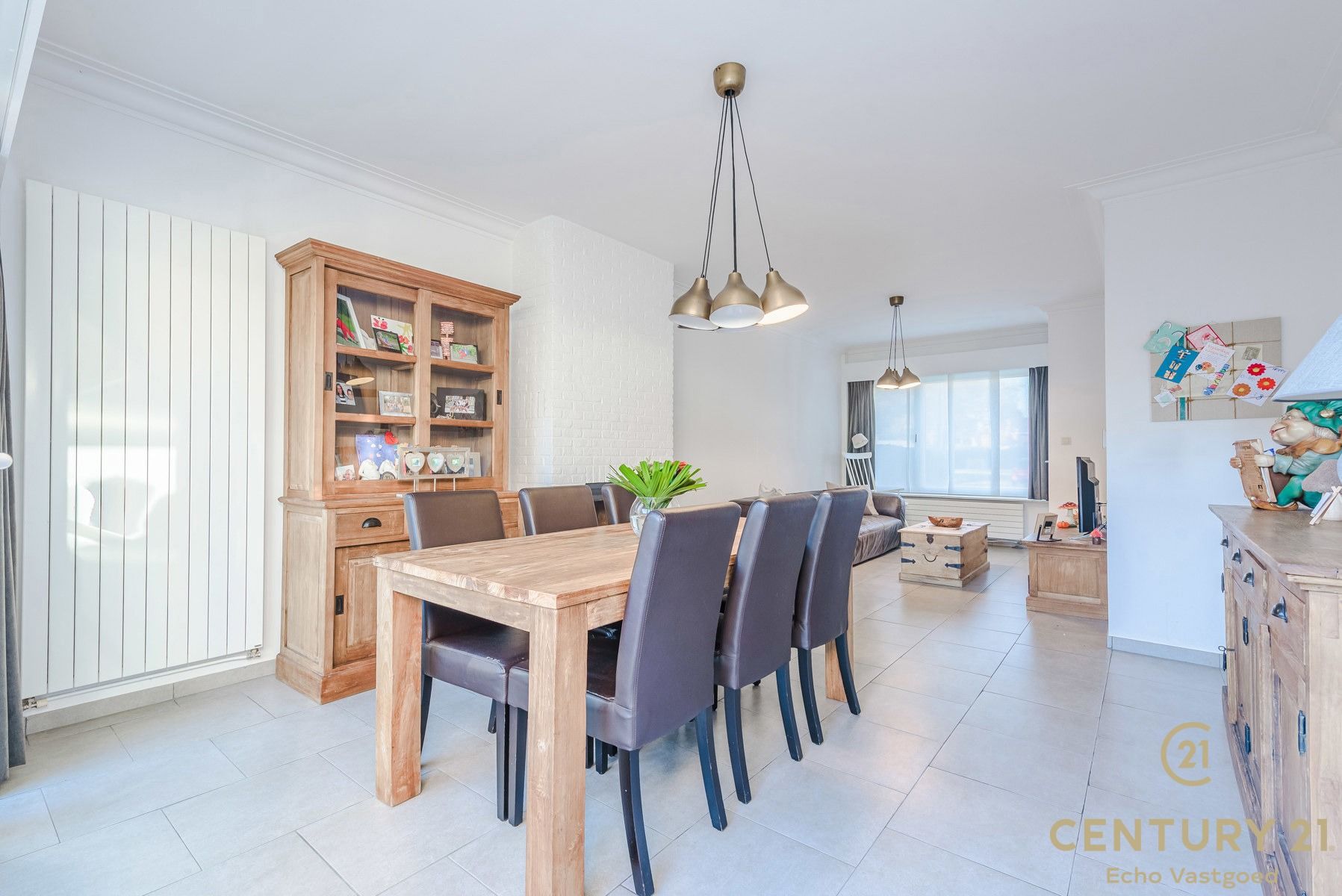 gerenoveerde gezinswoning met 3 slpk, garage en zonnige tuin foto 4