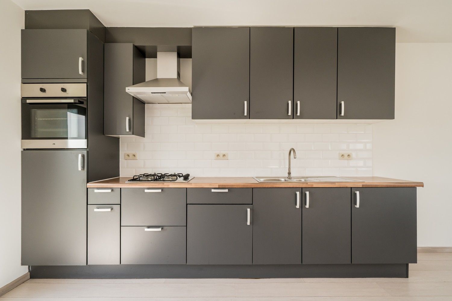 Gerenoveerde dijkwoning met prachtige verzichten! foto 6