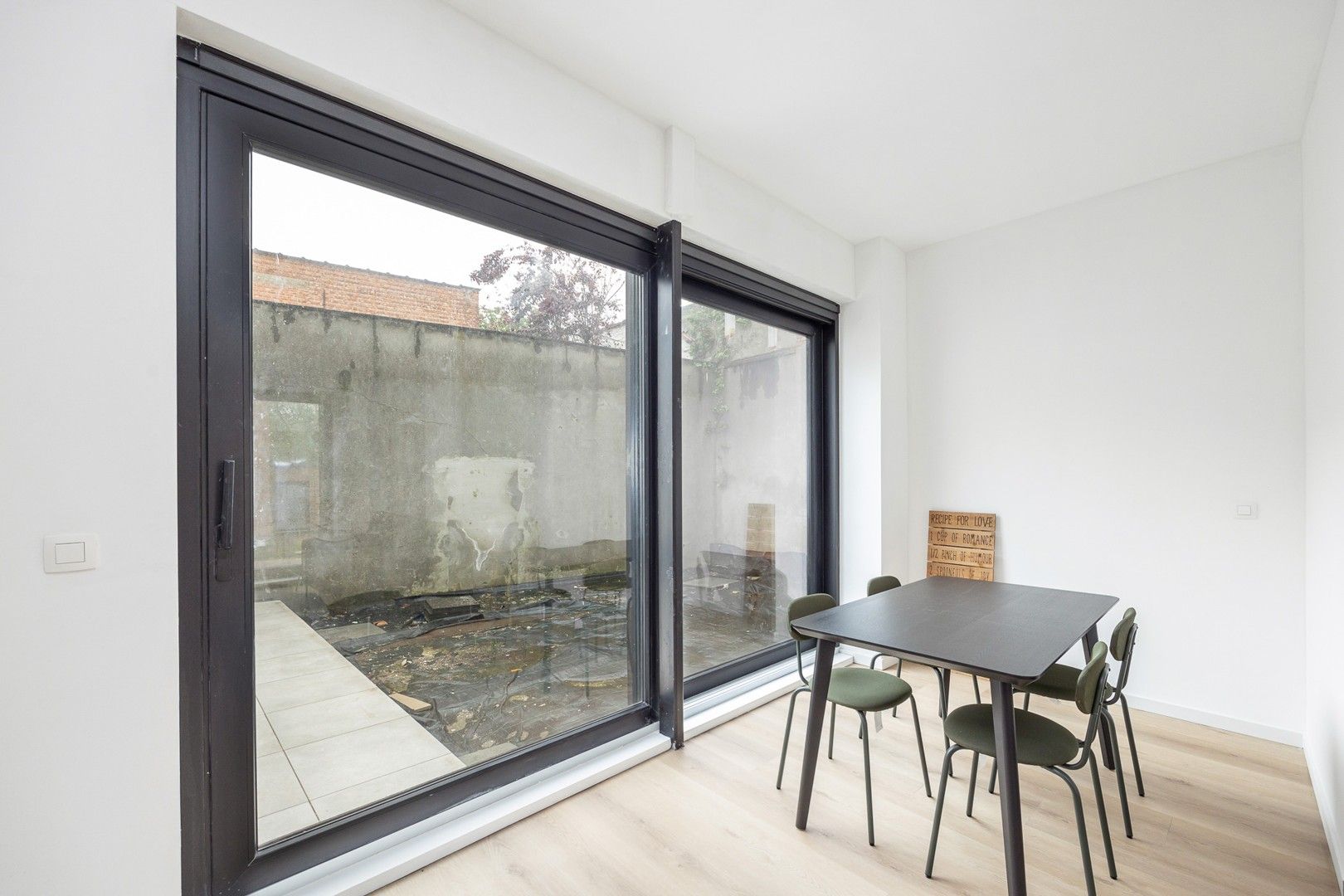 VERNIEUWBOUWAPPARTEMENT MET TUIN foto 7