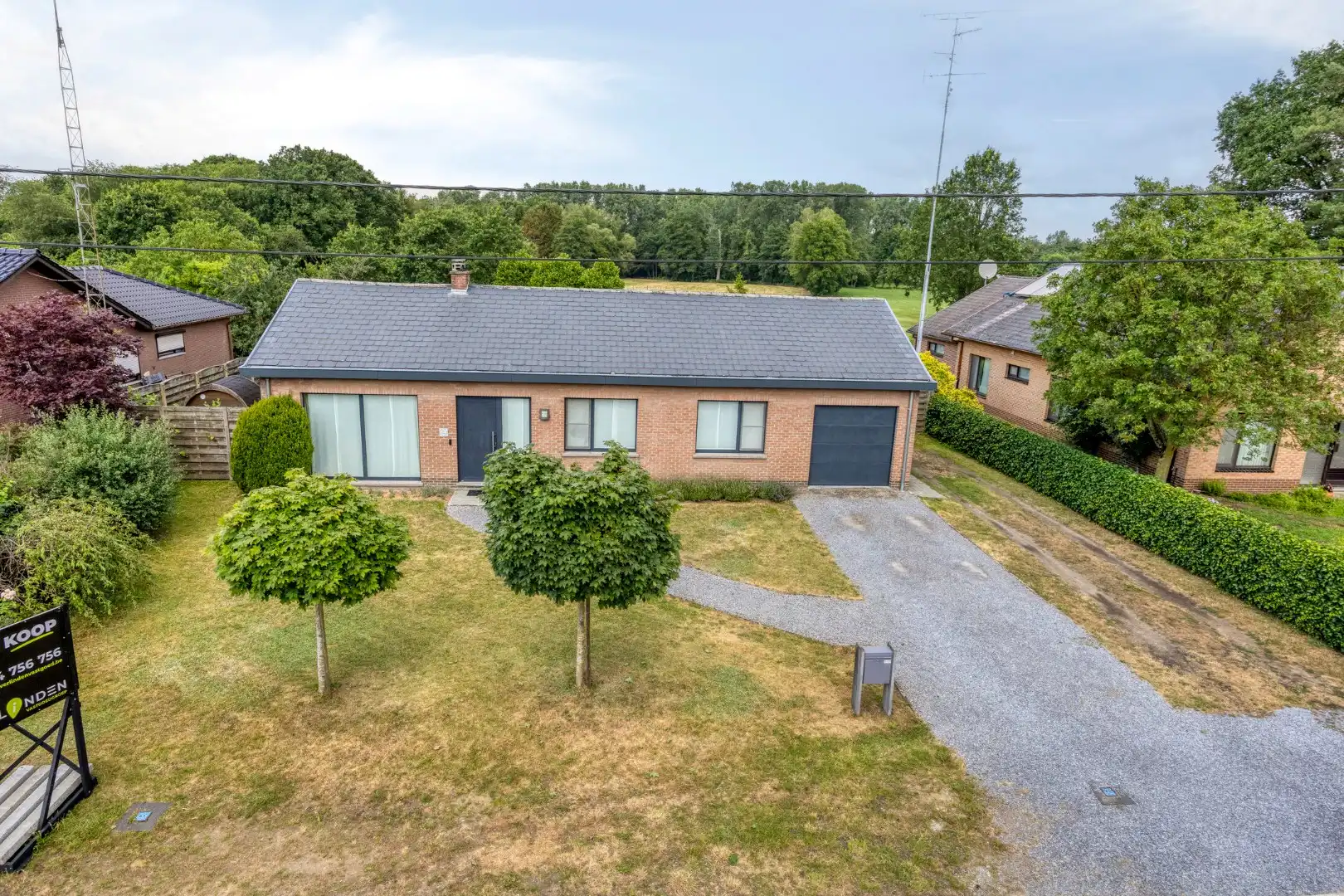 Ruime instapklare woning met 3 slpks op een perceel van 1.251 m² met prachtig uitzicht op achterliggend groen !  foto 33