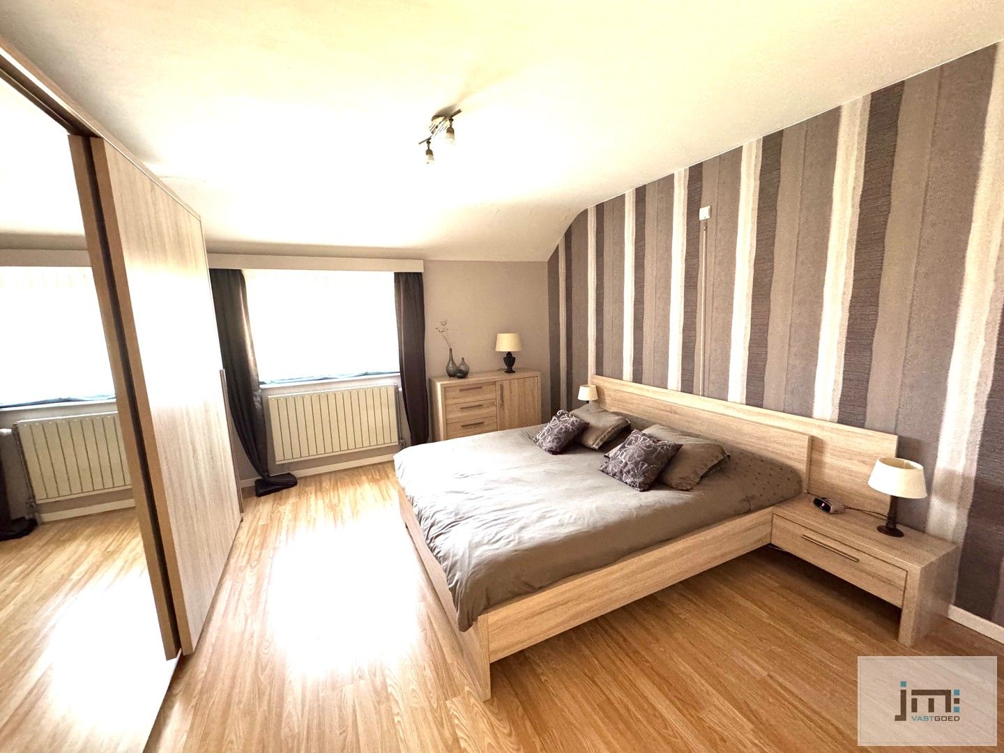 Instapklare en energiezuinige woning in hartje Borgloon foto 6