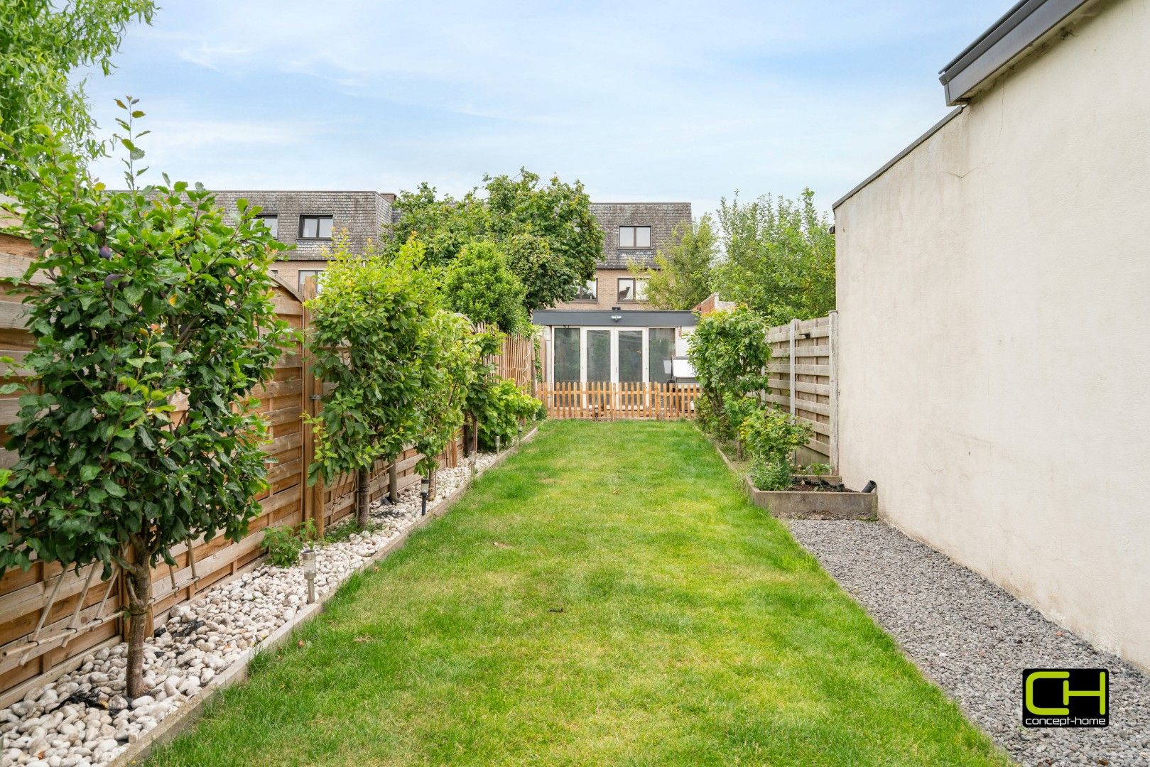 Woning met ruime garage, tuin en 2 slaapkamers foto 19