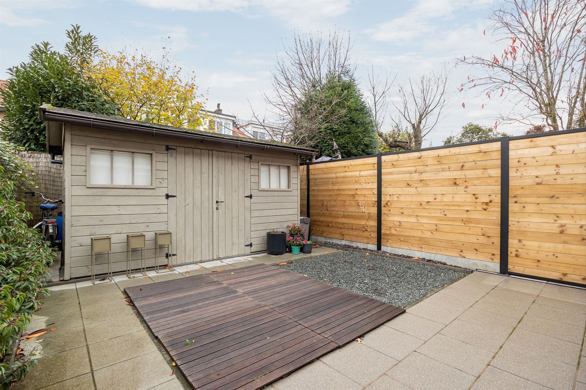 Ruime gezinswoning met drie slaapkamers en tuin foto 23