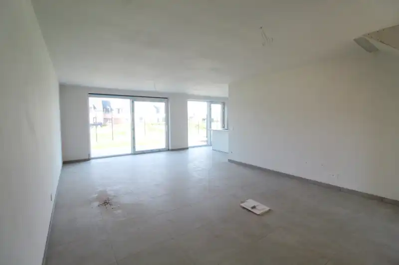 Ruime nieuwbouwwoning te Roeselare foto 4