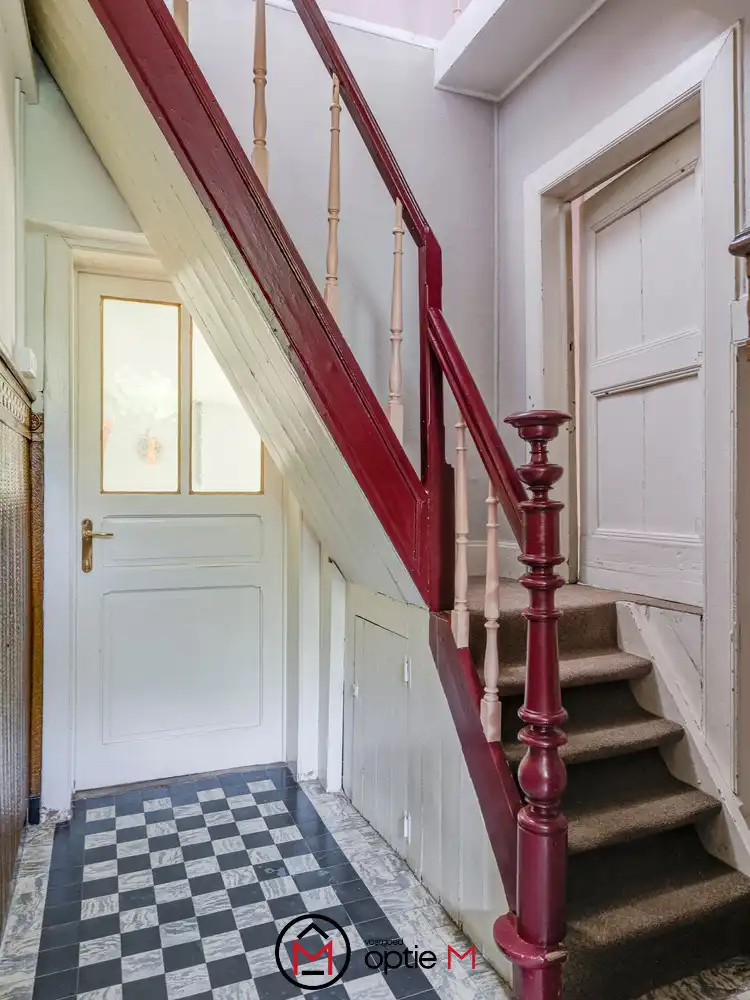 Te renoveren gezinswoning te koop in Bilzen-Hoeselt – met ruime tuin, garage en vijf slaapkamers foto 22
