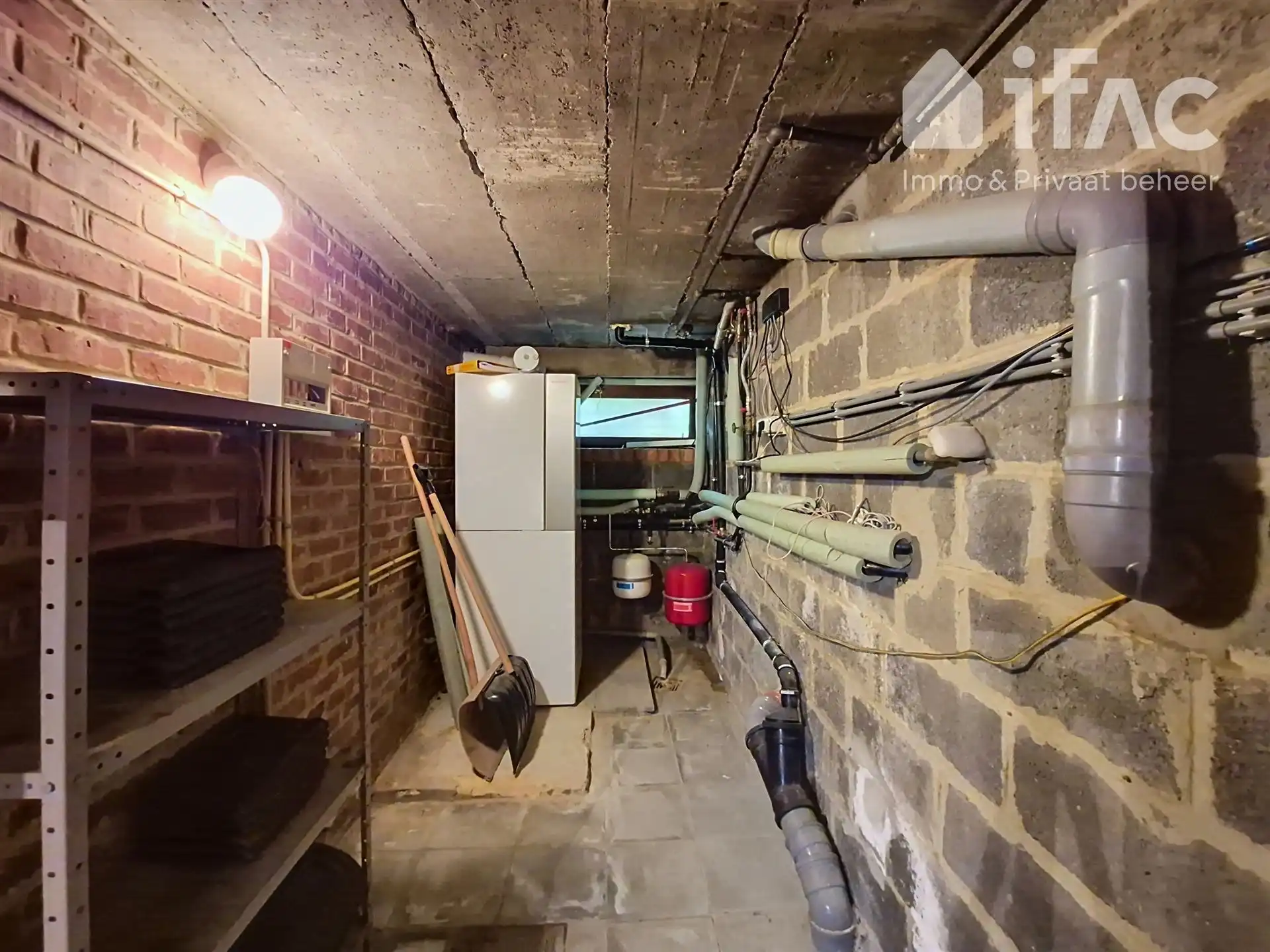 Bungalow op 5,04are, rustig naast het centrum en park  foto 18