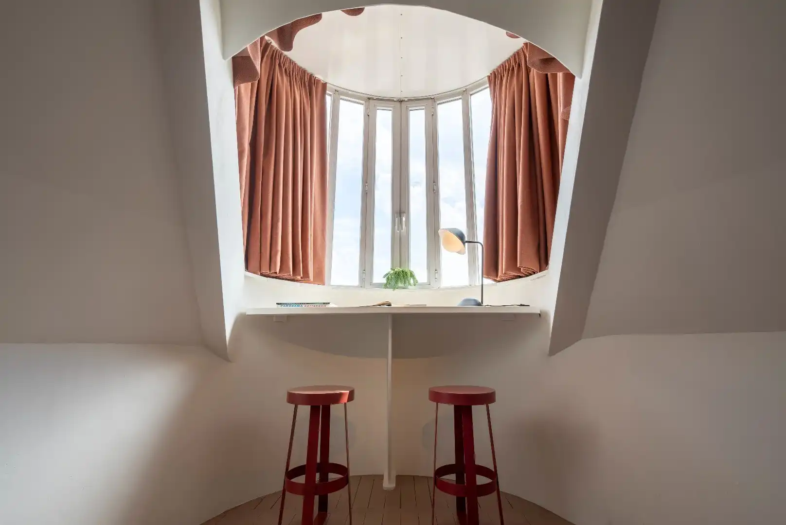 Iconisch hoekgebouw met met uitzonderlijk potentieel foto 22