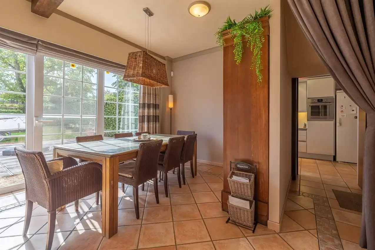 Karaktervolle en instapklare woning met zonnige tuin nabij het Gras- en Crauwelsbos foto 9