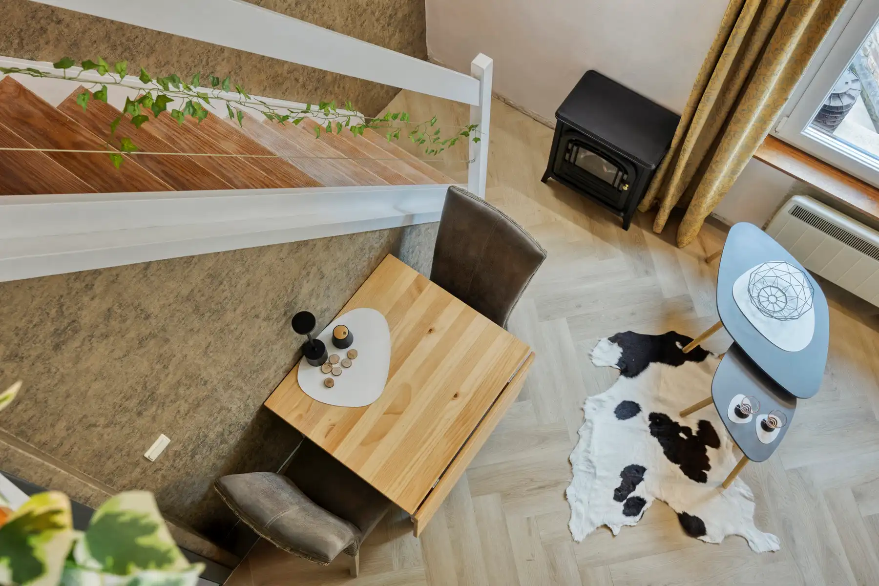 Zeer goed gelegen handelshuis + bovengelegen woonst en 2 kamers foto 22